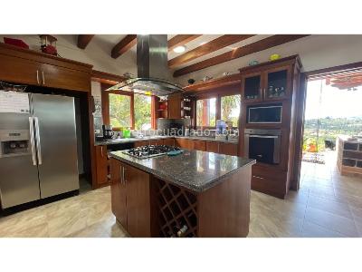 Casa de 3 alcobas en venta en Loma Del Escodero, Envigado · foto 7 de 12