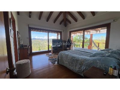 Casa de 3 alcobas en venta en Loma Del Escodero, Envigado · foto 8 de 12