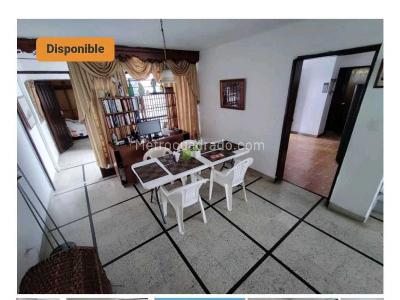 Casa de 5 alcobas en venta en Simon Bolivar Medellin Antioquia, Medellín, 253 m² · foto 3 de 20