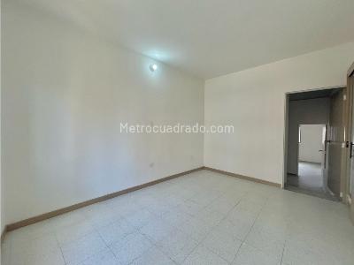 Casa de 3 alcobas en venta en La America Santa Monica, Medellín, 149 m² · foto 5 de 15