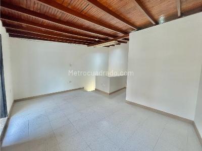 Casa de 3 alcobas en venta en La America Santa Monica, Medellín, 149 m² · foto 10 de 15