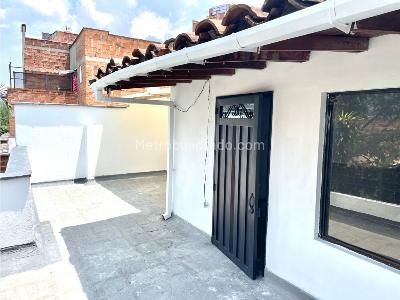 Casa de 3 alcobas en venta en La America Santa Monica, Medellín, 149 m² · foto 13 de 15