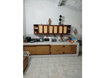 Casa de 4 alcobas en venta en Villa Hermosa, Medellín, 230 m² · foto 8 de 20