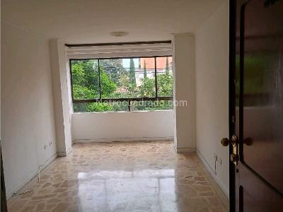 Apartamento en venta en La Castellana, Medellín · foto 2 de 20
