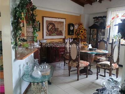 Apartamento en venta en Los Colores, Medellín · foto 12 de 20