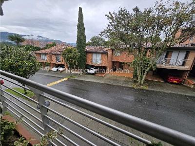 Casa de 5 alcobas en venta en Loma Del Chocho, Envigado, 345 m² · foto 17 de 20