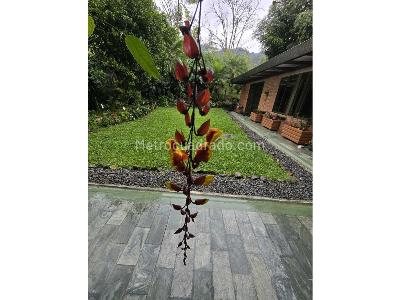 Casa de 5 alcobas en venta en Loma Del Chocho, Envigado, 345 m² · foto 20 de 20