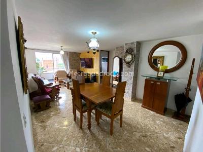 Apartamento de 4 alcobas en venta en Florida Nueva Estadio, Medellín, 102 m² · foto 17 de 20