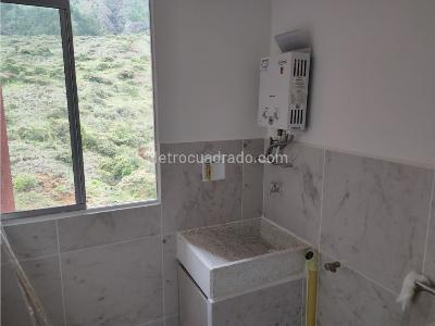 Apartamento de 3 alcobas en venta en Bello, Bello, 48 m² · foto 3 de 9
