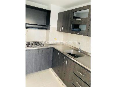 Apartamento de 3 alcobas en venta en San Nicolas, Rionegro, 56 m² · foto 2 de 15