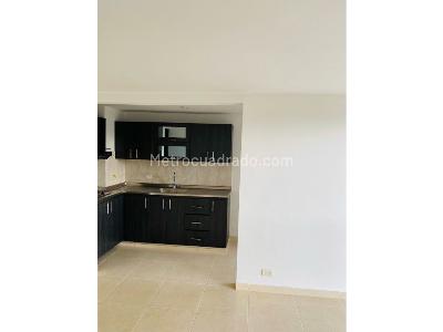Apartamento de 3 alcobas en venta en San Nicolas, Rionegro, 56 m² · foto 3 de 15