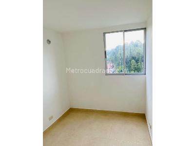 Apartamento de 3 alcobas en venta en San Nicolas, Rionegro, 56 m² · foto 7 de 15