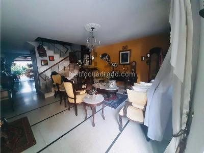 Casa de 4 alcobas en venta en Simon Bolivar, Medellín, 220 m² · foto 4 de 20