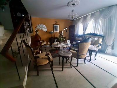 Casa de 4 alcobas en venta en Simon Bolivar, Medellín, 220 m² · foto 5 de 20