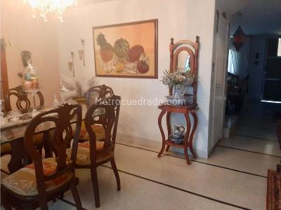 Casa de 4 alcobas en venta en Simon Bolivar, Medellín, 220 m² · foto 9 de 20