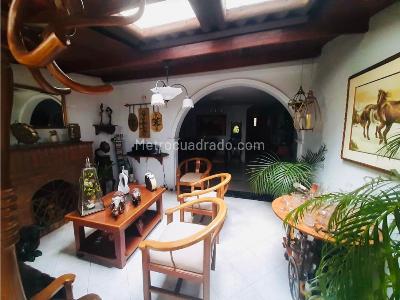 Casa de 4 alcobas en venta en Simon Bolivar, Medellín, 220 m² · foto 19 de 20