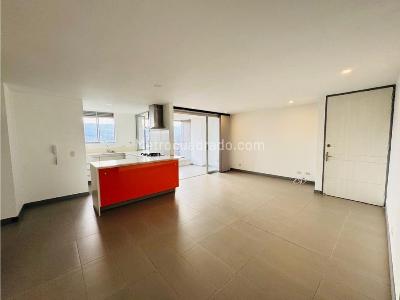 Apartamento de 3 alcobas en venta en El Poblado, Medellín, 107 m² · foto 15 de 20
