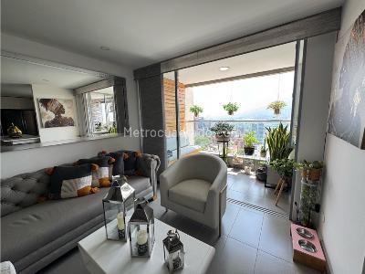Apartamento de 3 alcobas en venta en El Poblado, Medellín, 102 m² · foto 3 de 20