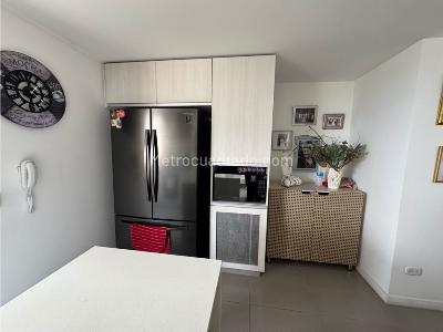 Apartamento de 3 alcobas en venta en El Poblado, Medellín, 102 m² · foto 10 de 20