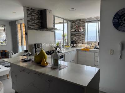 Apartamento de 3 alcobas en venta en El Poblado, Medellín, 102 m² · foto 11 de 20
