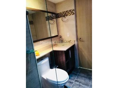 Apartamento de 2 alcobas en venta en Loma De Bernal, Medellín, 80 m² · foto 4 de 11
