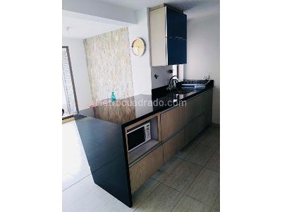 Apartamento de 2 alcobas en venta en Loma De Bernal, Medellín, 80 m² · foto 6 de 11