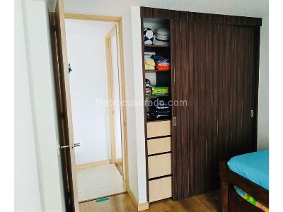 Apartamento de 2 alcobas en venta en Loma De Bernal, Medellín, 80 m² · foto 8 de 11