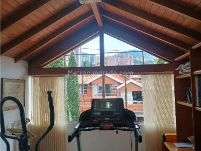 Casa de 4 alcobas en venta en Belen La Mota, Medellín, 156 m² · foto 14 de 20