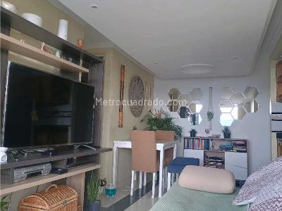 Apartamento en venta en Rodeo Alto, Medellín · foto 3 de 20