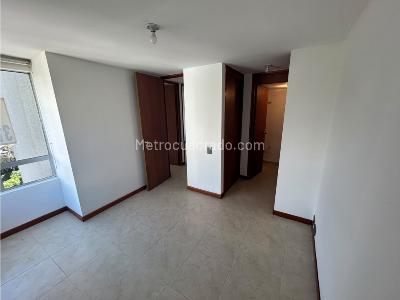 Apartamento de 3 alcobas en venta en Loma De Bernal, Medellín, 69 m² · foto 12 de 20