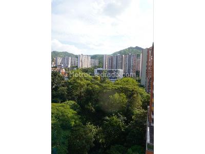 Apartamento de 3 alcobas en venta en Loma De Bernal, Medellín, 69 m² · foto 17 de 20