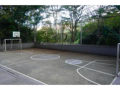 Apartamento de 3 alcobas en venta en Loma De Bernal, Medellín, 69 m² · foto 18 de 20