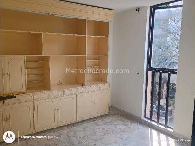 Apartamento de 4 alcobas en venta en Velodromo Estadio, Medellín, 126 m² · foto 4 de 20
