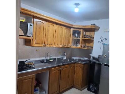 Apartamento en venta en Itagui Santamaria 2, Itagüí · foto 4 de 11