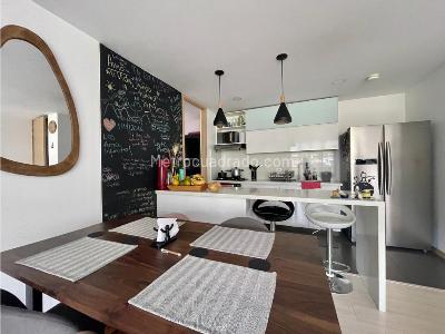 Apartamento de 3 alcobas en venta en Loma De Cumbres, Envigado, 98 m² · foto 5 de 20