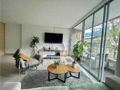 Apartamento de 3 alcobas en venta en Loma De Cumbres, Envigado, 98 m² · foto 9 de 20