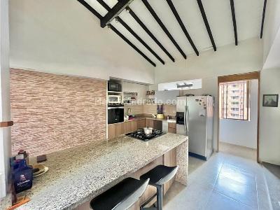 Apartamento de 4 alcobas en venta en Laureles, Medellín, 178 m² · foto 4 de 16