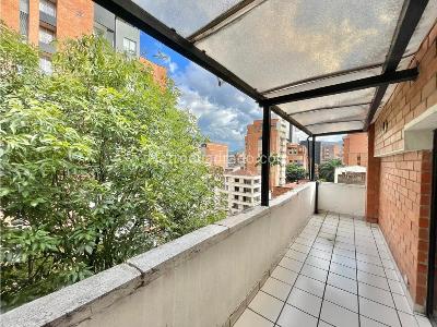 Apartamento de 4 alcobas en venta en Laureles, Medellín, 178 m² · foto 14 de 16