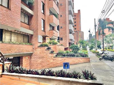 Apartamento de 4 alcobas en venta en Laureles, Medellín, 178 m² · foto 16 de 16