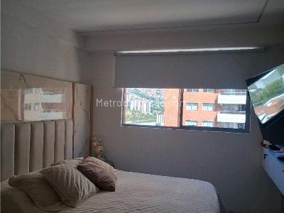 Apartamento de 3 alcobas en venta en Santana, Bello, 79 m² · foto 13 de 20