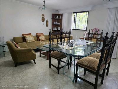 Apartamento en venta en Los Colores, Medellín · foto 2 de 20