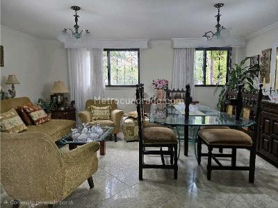 Apartamento en venta en Los Colores, Medellín · foto 3 de 20