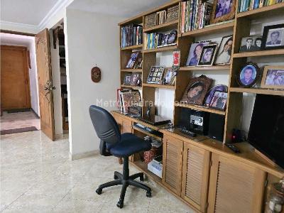 Apartamento en venta en Los Colores, Medellín · foto 5 de 20