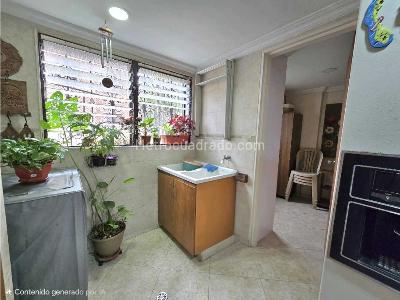 Apartamento en venta en Los Colores, Medellín · foto 7 de 20