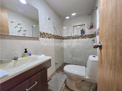 Apartamento en venta en Los Colores, Medellín · foto 8 de 20