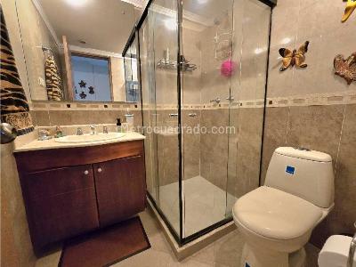 Apartamento en venta en Los Colores, Medellín · foto 9 de 20