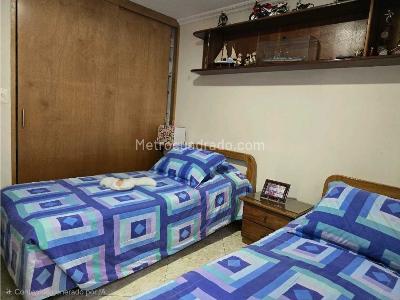 Apartamento en venta en Los Colores, Medellín · foto 10 de 20