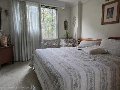 Apartamento en venta en Los Colores, Medellín · foto 12 de 20
