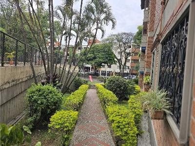 Apartamento en venta en Los Colores, Medellín · foto 16 de 20