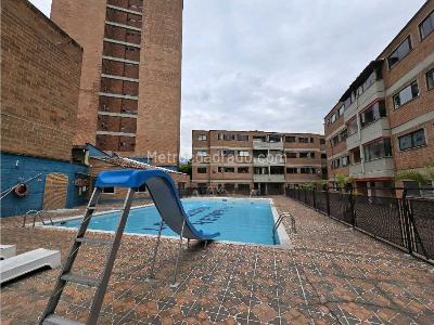 Apartamento en venta en Los Colores, Medellín · foto 18 de 20